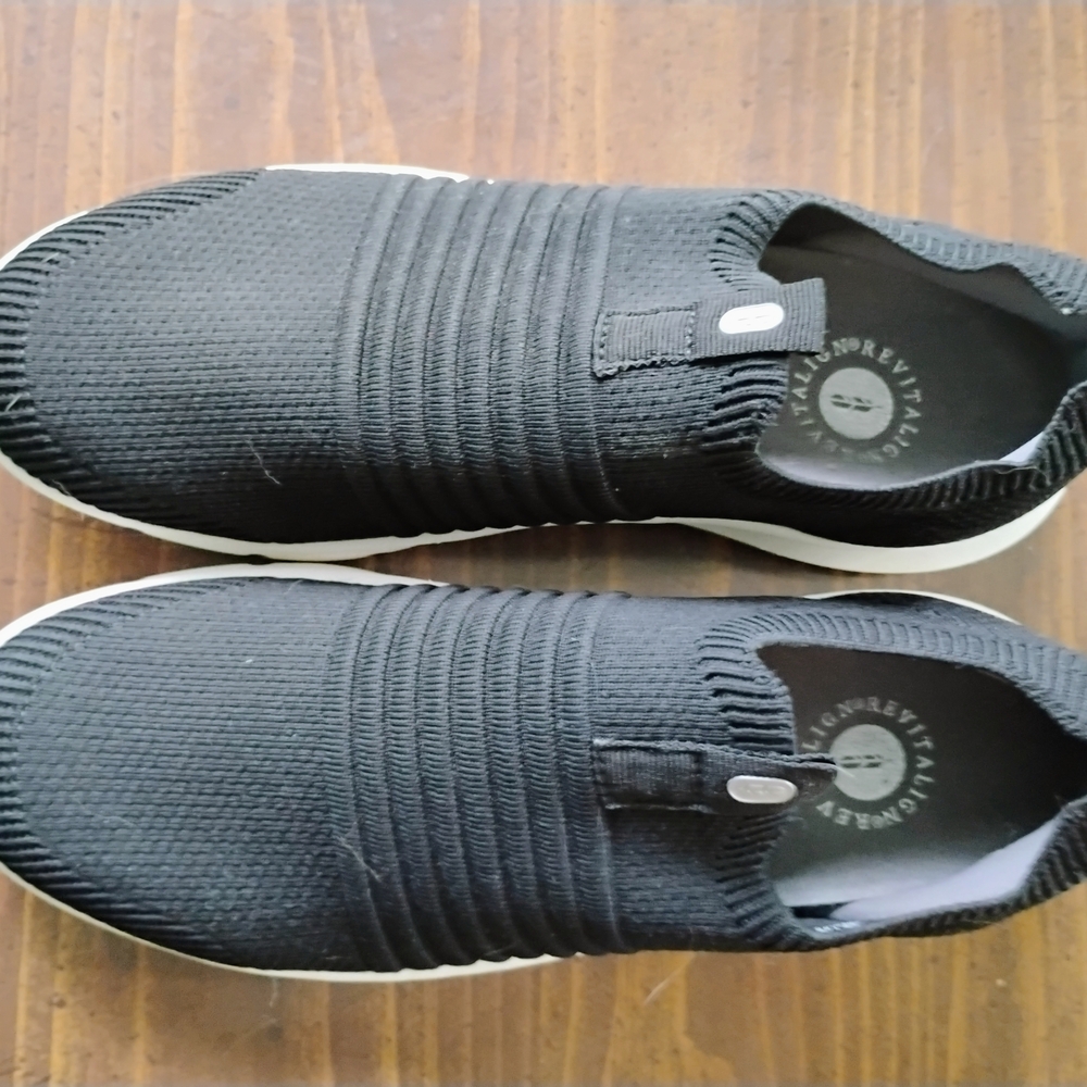 REVITALIGN Orthotic Knit Slip-On Women's Sneakers Black